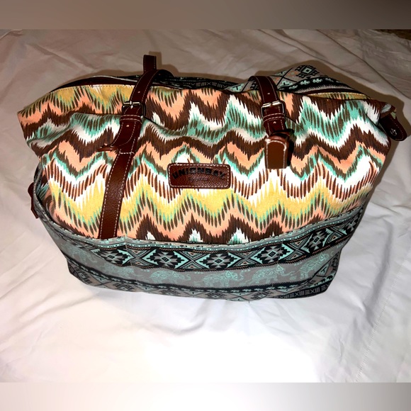 Union Bay BOHO Weekender bag - Picture 3 of 5